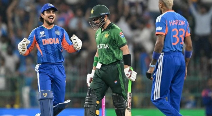 পাকিস্তানকে উড়িয়ে সুপার এইটে ভারত